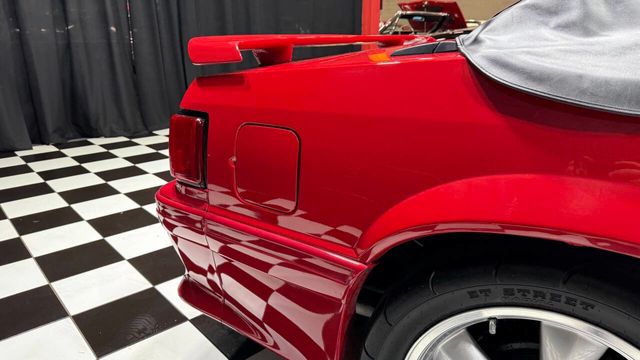 1993 Ford Mustang 2dr GT Convertible - 22905266 - 30