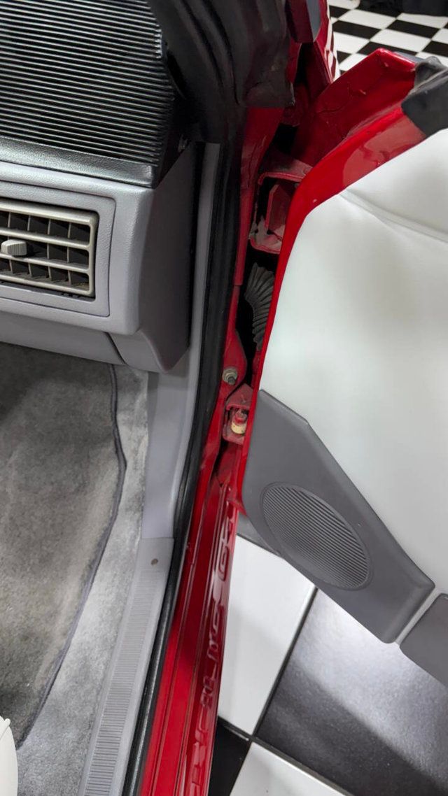 1993 Ford Mustang 2dr GT Convertible - 22905266 - 46