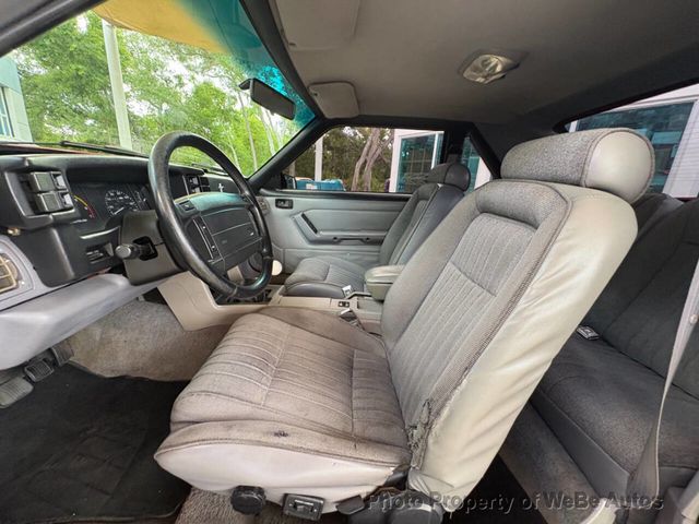 1993 Ford Mustang 3dr GT - 23010054 - 24