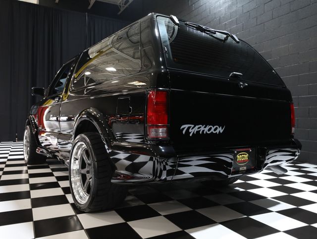 1993 GMC Typhoon RARE AND LEGENDARY - 23042966 - 22