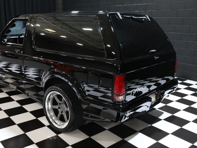 1993 GMC Typhoon RARE AND LEGENDARY - 23042966 - 23