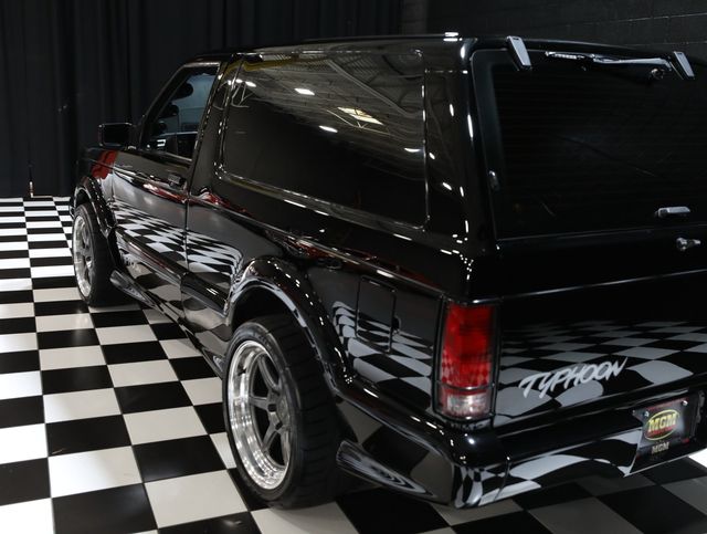 1993 GMC Typhoon RARE AND LEGENDARY - 23042966 - 24