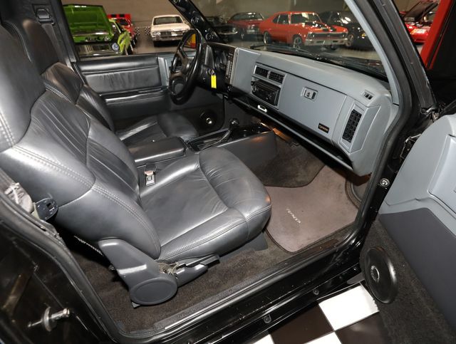 1993 GMC Typhoon RARE AND LEGENDARY - 23042966 - 38