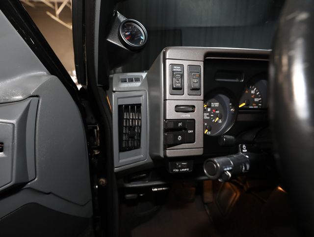 1993 GMC Typhoon RARE AND LEGENDARY - 23042966 - 57