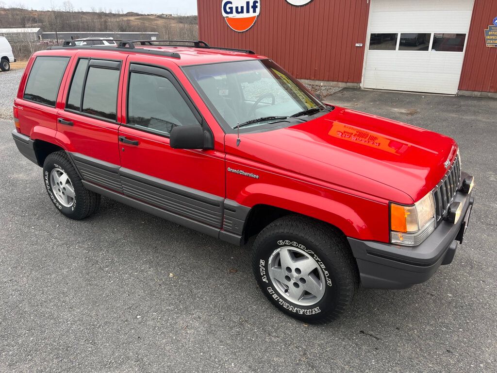 1993 Jeep Grand Cherokee Laredo 4x4 5.2L V8 - 22346453 - 1