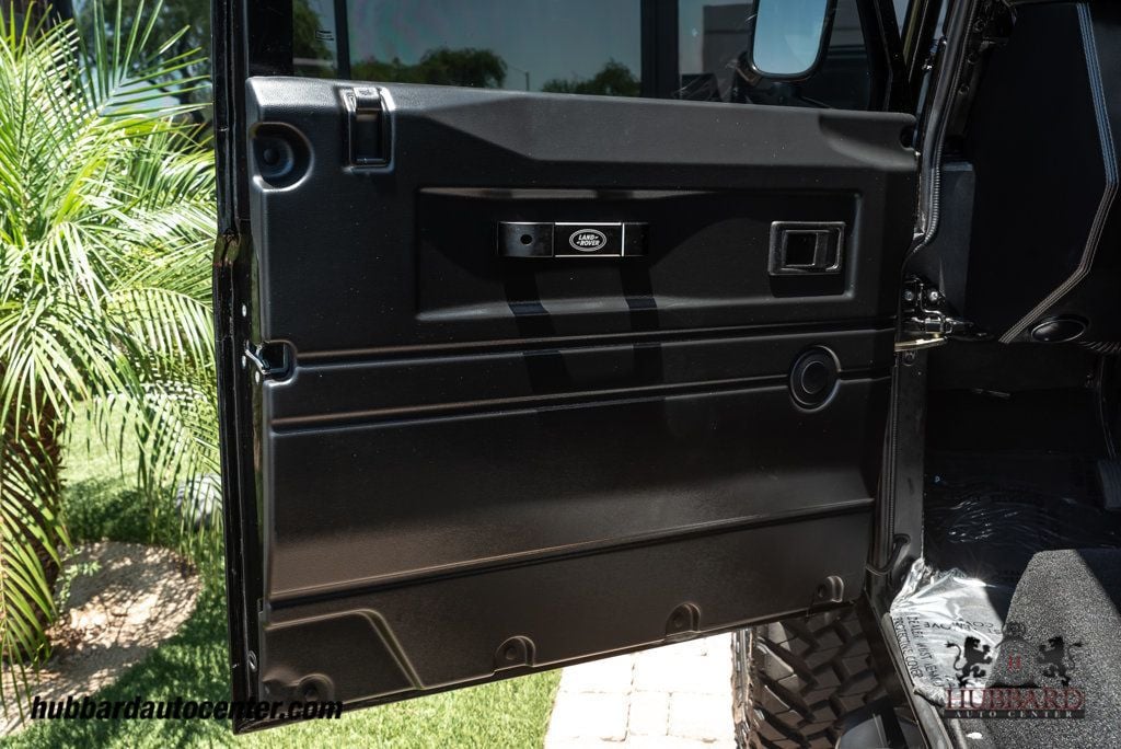 1993 Land Rover Defender 110 Pickup  - 22846058 - 10