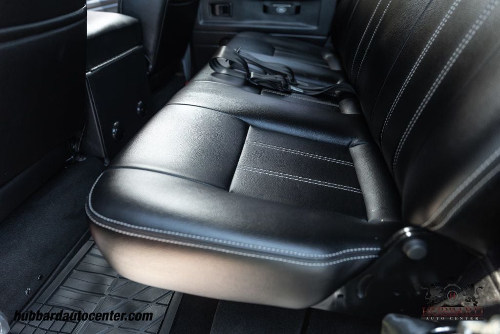 1993 Land Rover Defender 110 Pickup  - 22846058 - 18