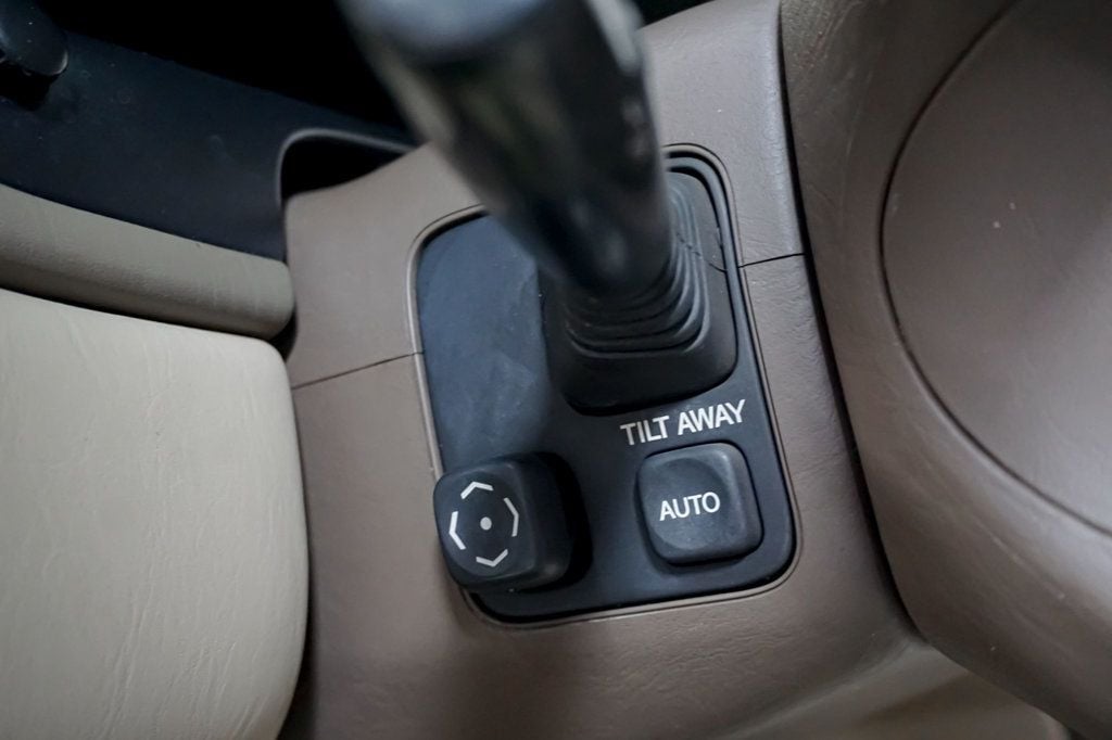 1993 LEXUS SC - Image 90