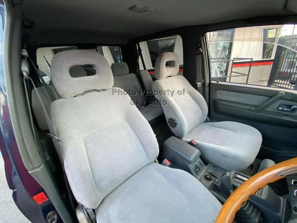 1993 Mitsubishi Pajero 4x4 Pajero - 22613711 - 31