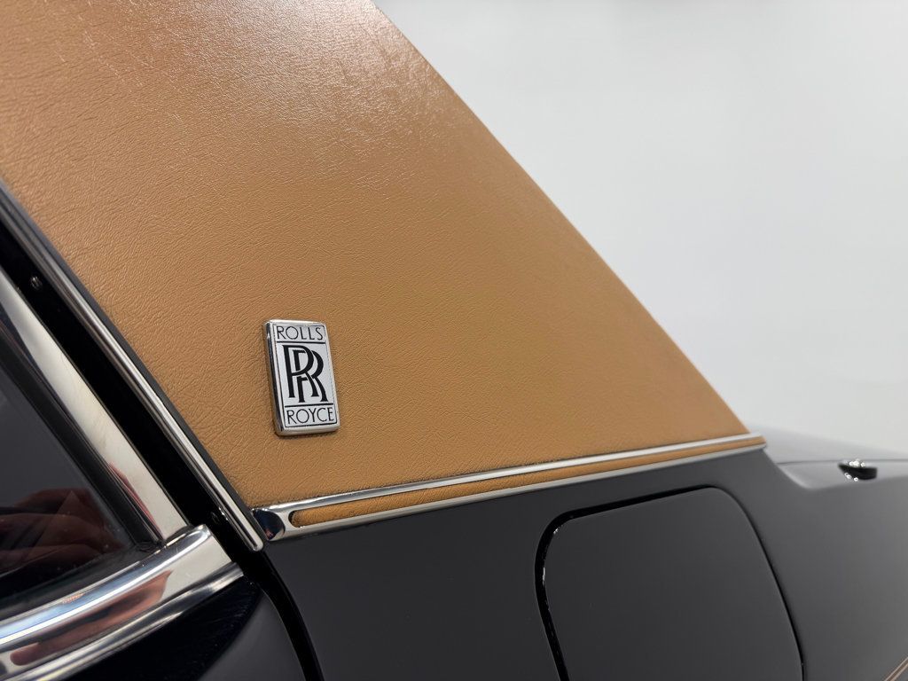 1993 Rolls-Royce Silver Spur Base Trim - 22987855 - 25