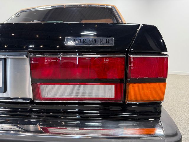 1993 Rolls-Royce Silver Spur Base Trim - 22987855 - 33