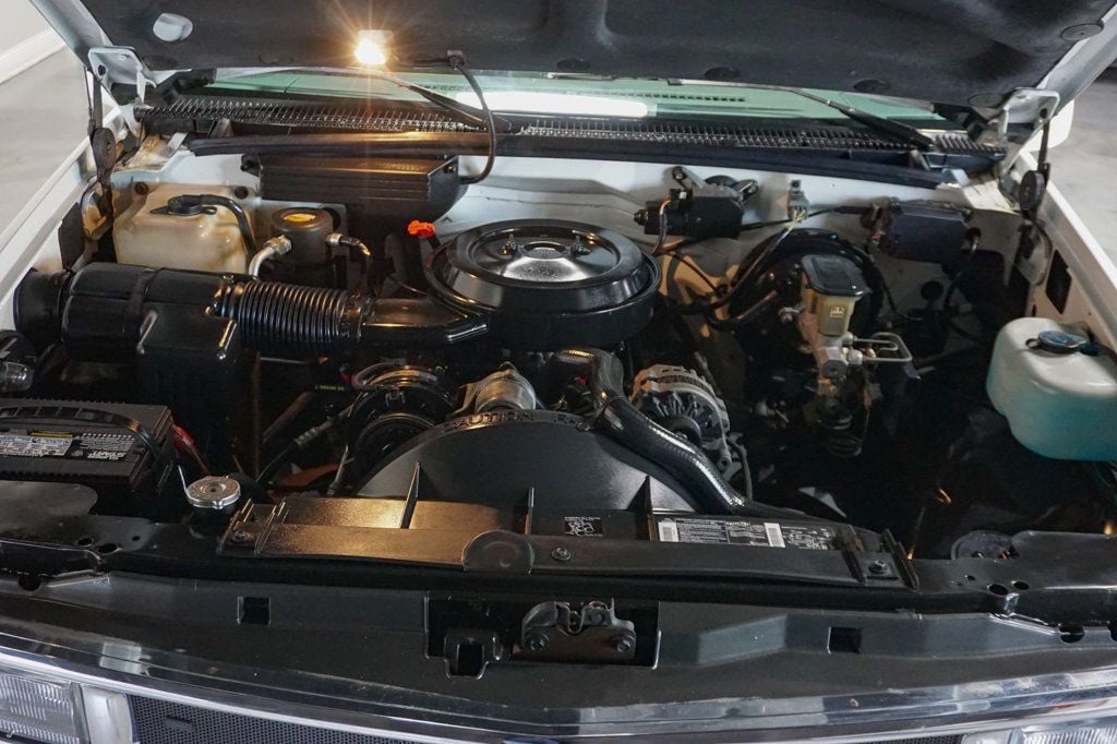 1994 Chevrolet C/K 1500 *Sportside* *Reg Cab* *Country Coaches Conversion* *Texas Truck* - 22943228 - 11