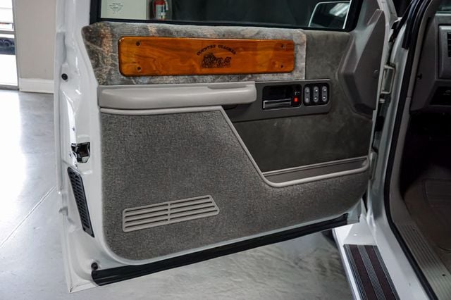 1994 Chevrolet C/K 1500 *Sportside* *Reg Cab* *Country Coaches Conversion* *Texas Truck* - 22943228 - 16