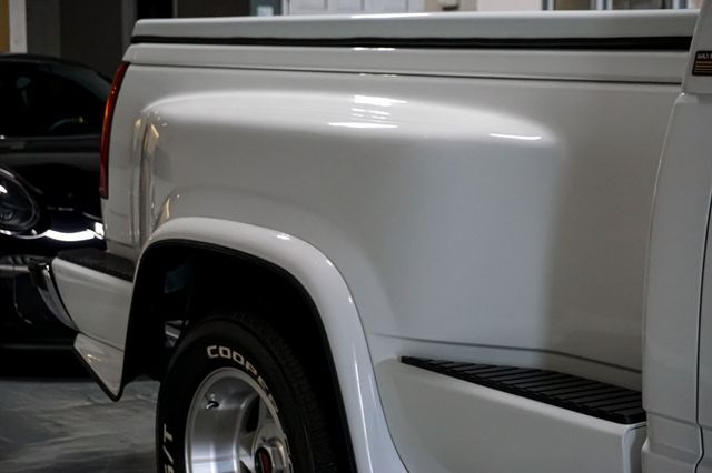 1994 Chevrolet C/K 1500 *Sportside* *Reg Cab* *Country Coaches Conversion* *Texas Truck* - 22943228 - 35