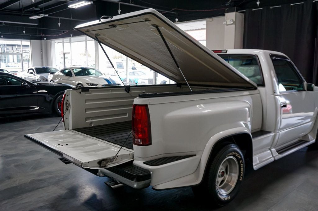 1994 Chevrolet C/K 1500 *Sportside* *Reg Cab* *Country Coaches Conversion* *Texas Truck* - 22943228 - 57