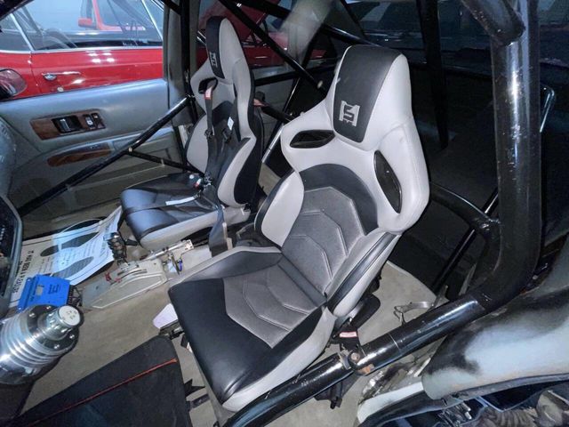 1994 Chevrolet Caprice Classic 4dr Sedan - 22984920 - 12