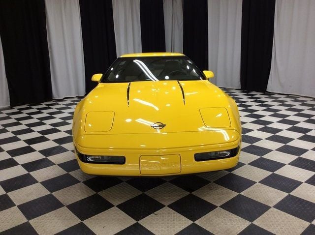 1994 Chevrolet Corvette Coupe photo 2