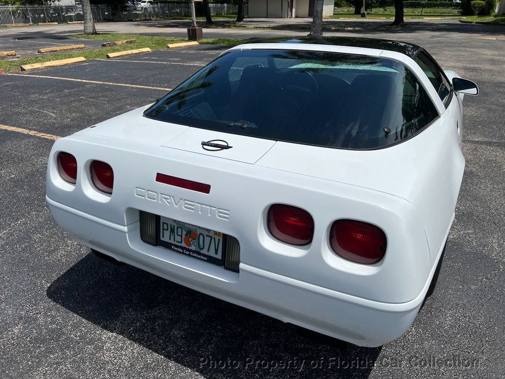 1994 Chevrolet Corvette Coupe Targa photo 17