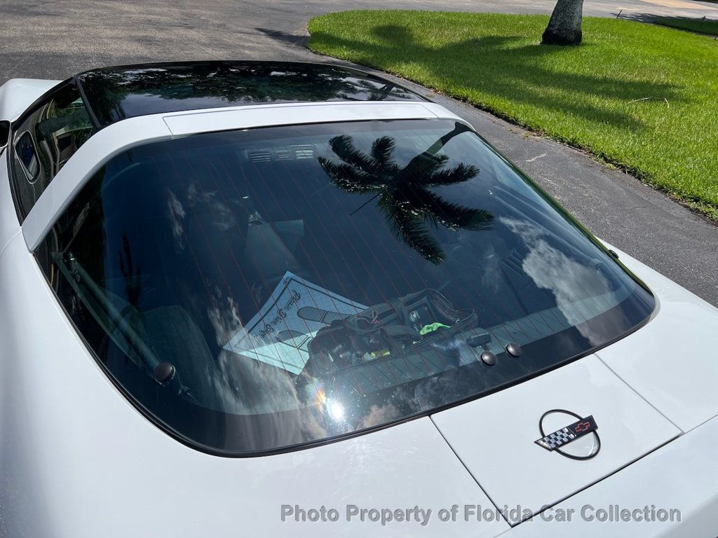 1994 Chevrolet Corvette Coupe Targa photo 21