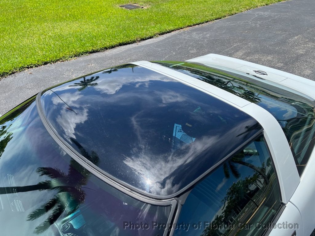 1994 Chevrolet Corvette Coupe Targa photo 22