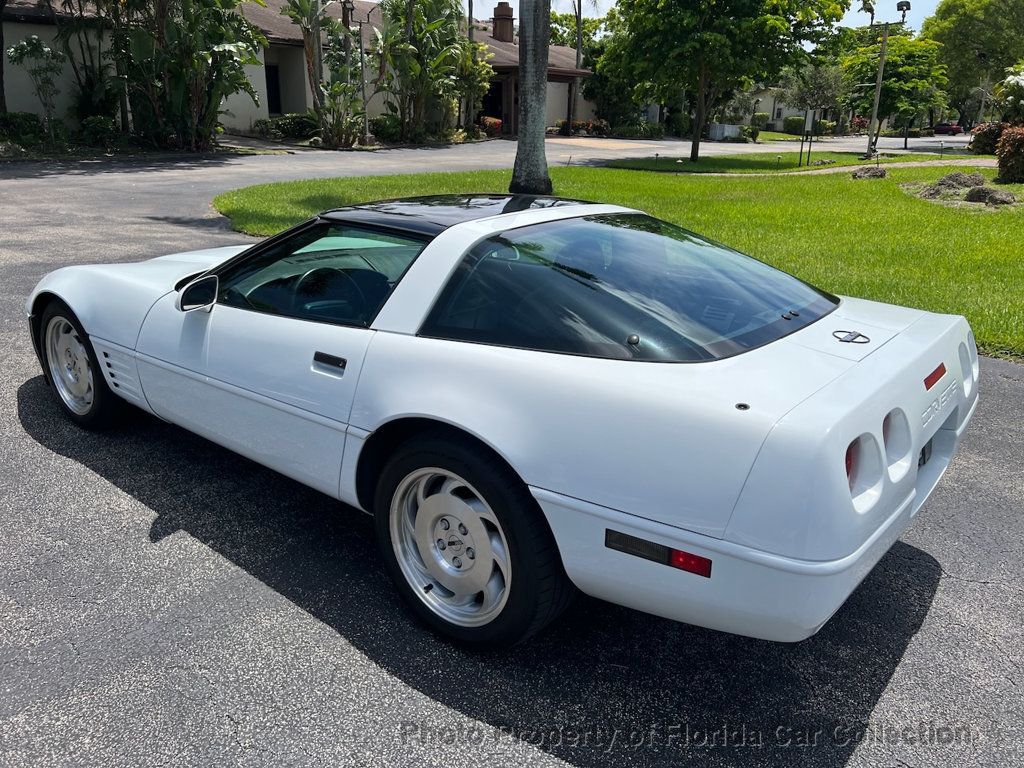 1994 Chevrolet Corvette Coupe Targa photo 3