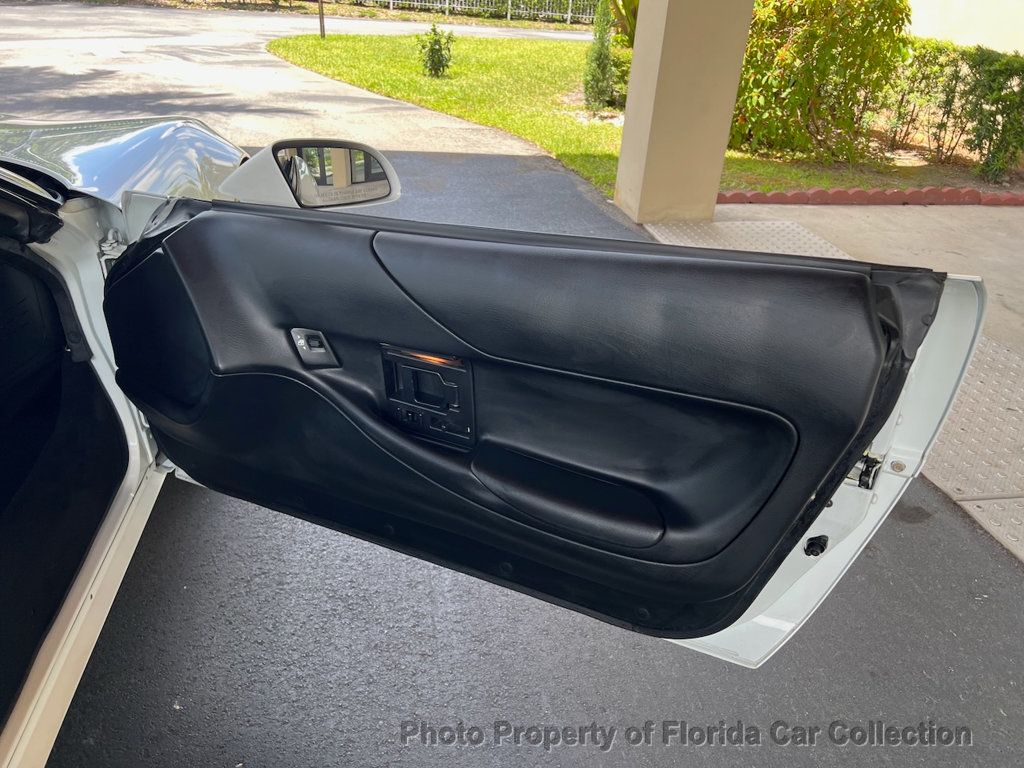1994 Chevrolet Corvette Coupe Targa photo 33