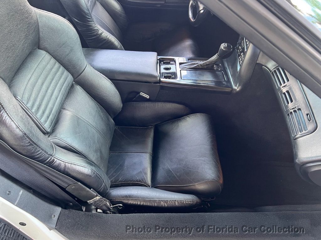 1994 Chevrolet Corvette Coupe Targa photo 39