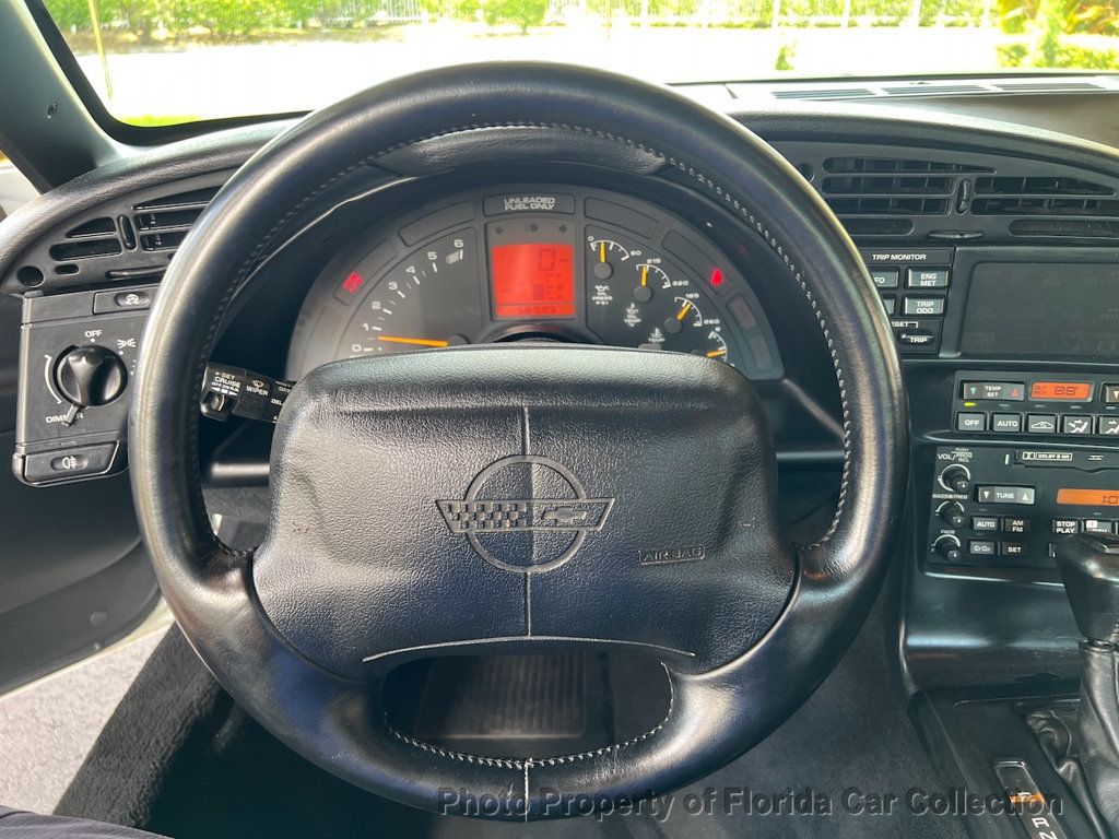 1994 Chevrolet Corvette Coupe Targa photo 42