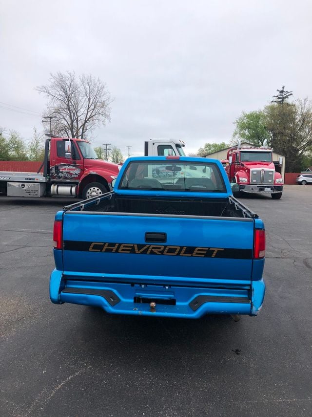 1994 Chevrolet S-10 Base Trim - 23024600 - 5
