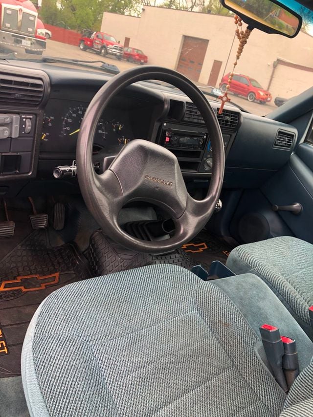 1994 Chevrolet S-10 Base Trim - 23024600 - 8