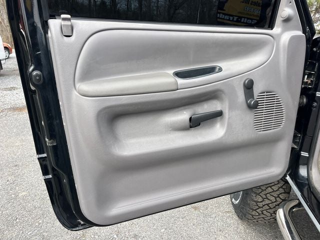 1994 Dodge Ram 2500 12 Valve Cummins Diesel 4x4 5-Speed Manual Transmission  - 22963969 - 43