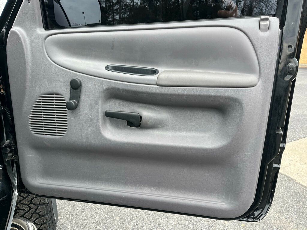 1994 Dodge Ram 2500 12 Valve Cummins Diesel 4x4 5-Speed Manual Transmission  - 22963969 - 56