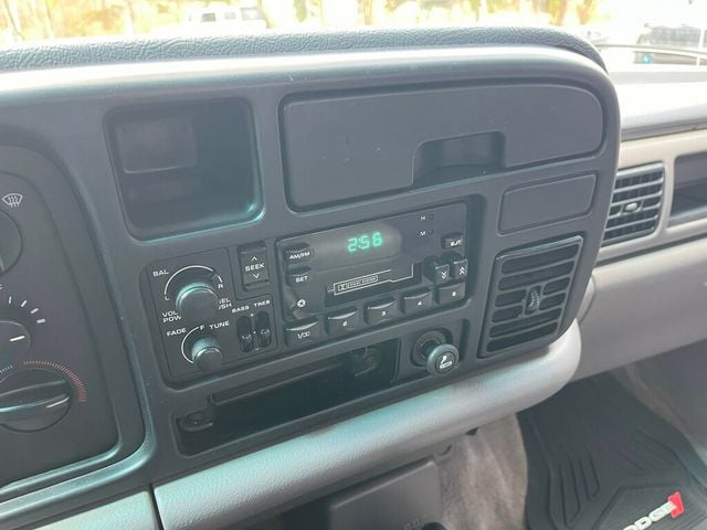 1994 Dodge Ram 2500 12 Valve Cummins Diesel 4x4 5-Speed Manual Transmission  - 22963969 - 63