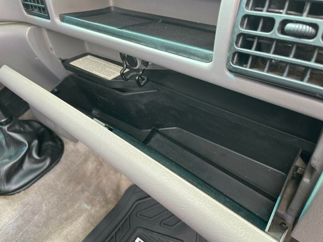 1994 Dodge Ram 2500 12 Valve Cummins Diesel 4x4 5-Speed Manual Transmission  - 22963969 - 73