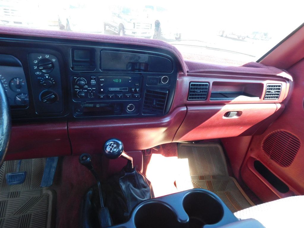 1994 Dodge Ram 2500 HD Reg Cab 135" WB 4WD - 22556935 - 26