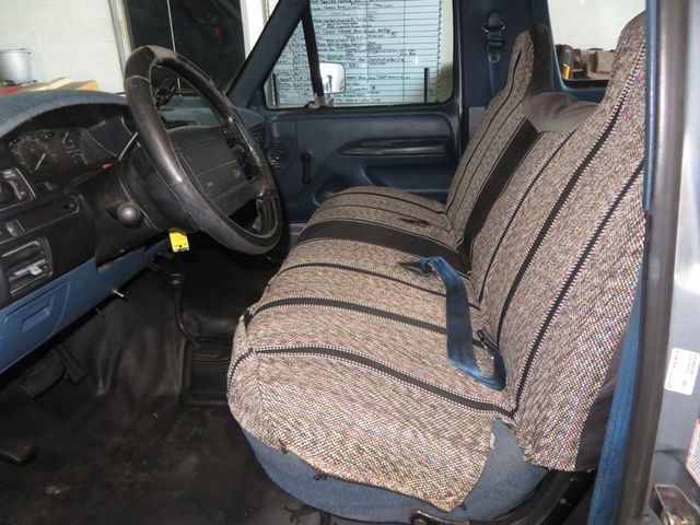 1994 Ford Bronco BRONCO 4X4 XL EXTRA  CLEAN 5.0 NEW PAINT NEW  TIRES  - 22813077 - 17