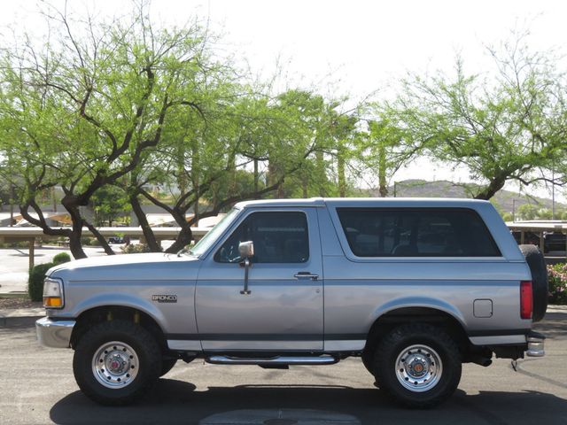 1994 Ford Bronco BRONCO 4X4 XL EXTRA  CLEAN 5.0 NEW PAINT NEW  TIRES  - 22813077 - 1