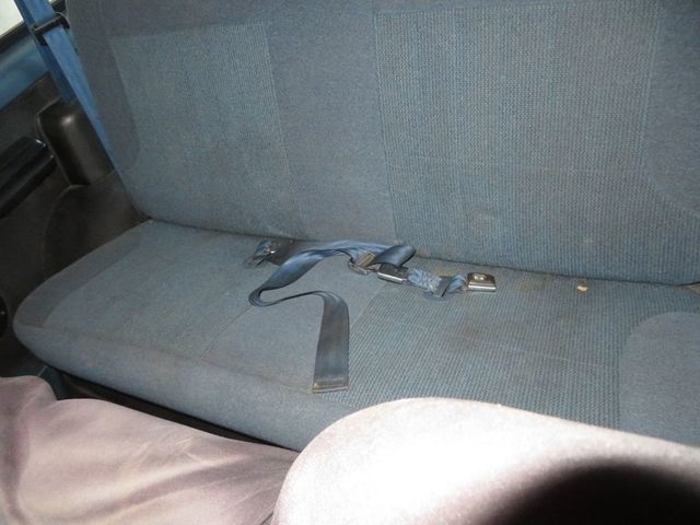 1994 Ford Bronco BRONCO 4X4 XL EXTRA  CLEAN 5.0 NEW PAINT NEW  TIRES  - 22813077 - 22