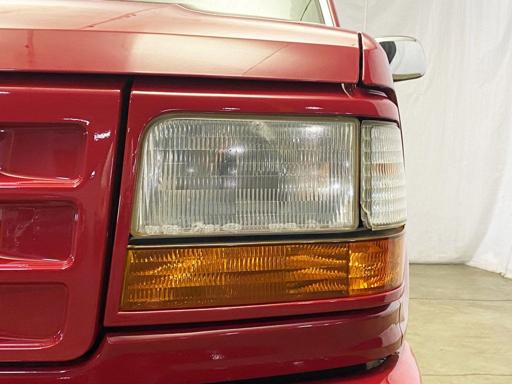 1994 Ford F-150 133" WB XL - 22877080 - 13