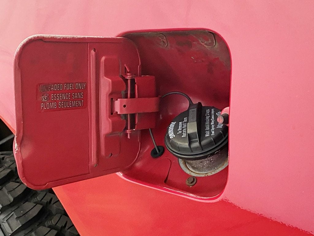 1994 Ford F-150 133" WB XL - 22877080 - 18