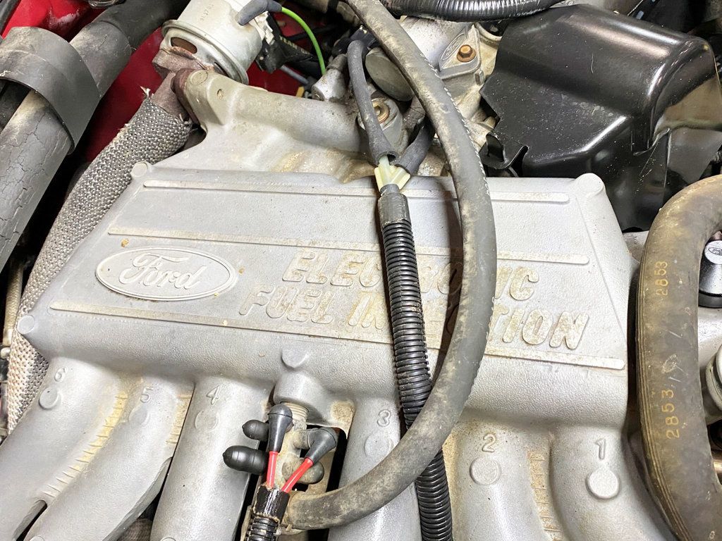 1994 Ford F-150 133" WB XL - 22877080 - 24