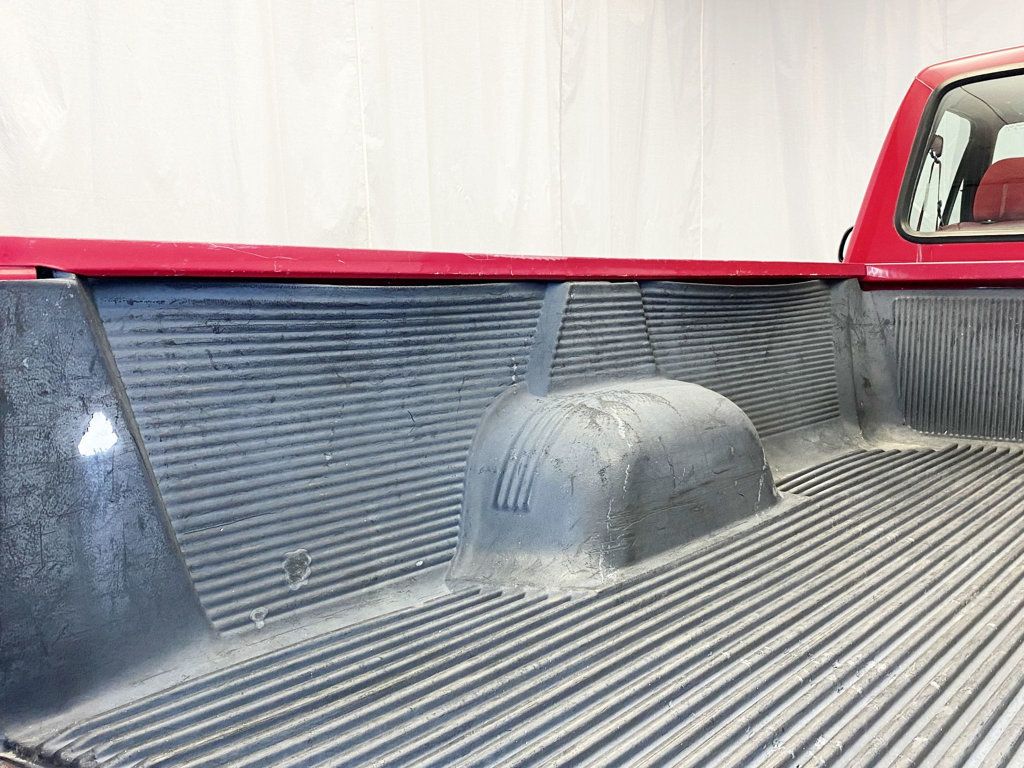 1994 Ford F-150 133" WB XL - 22877080 - 50