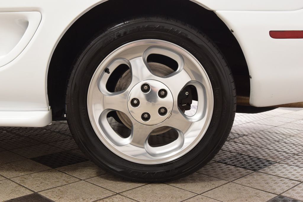 1994 Ford Mustang SVT Cobra - 23004746 - 25