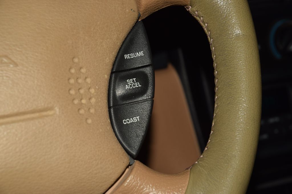 1994 Ford Mustang SVT Cobra - 23004746 - 35