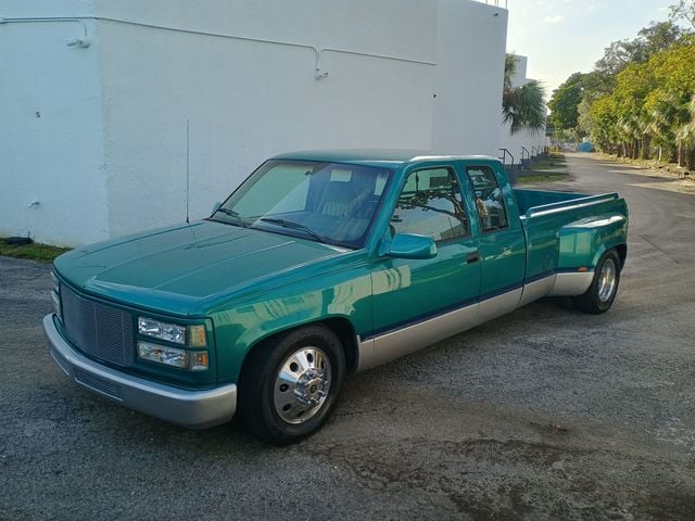1994 GMC Sierra 3500 Club Coupe 155.5" WB DRW 1 Owner Florida Dually Truck - 22944967 - 0