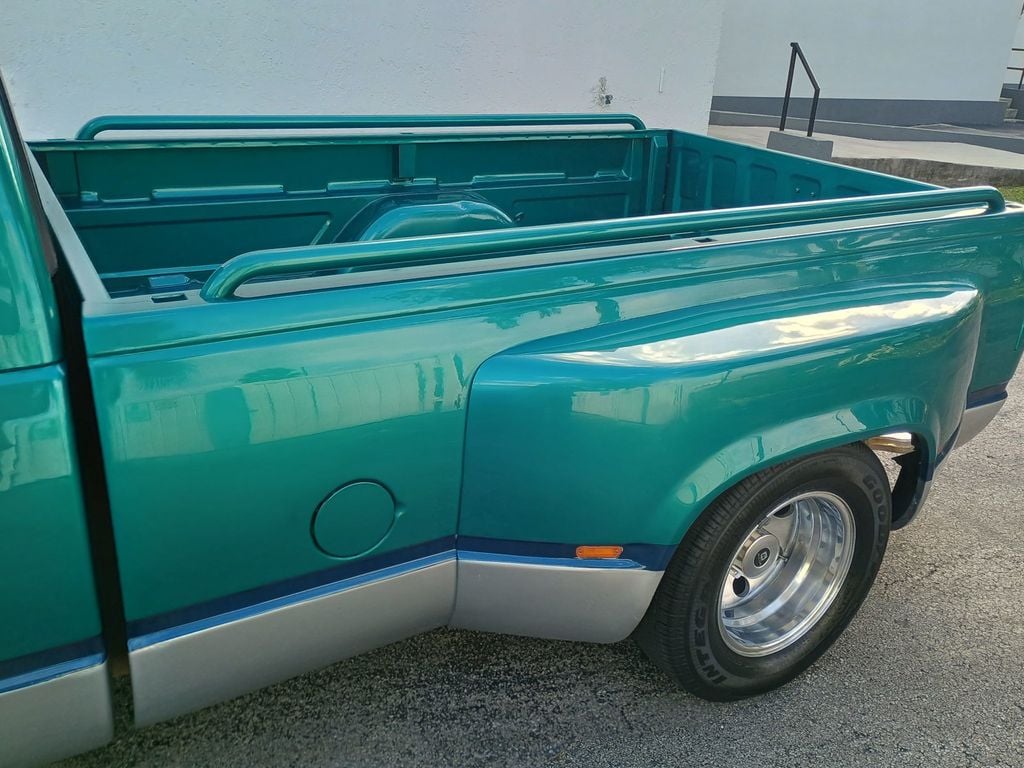 1994 GMC Sierra 3500 Club Coupe 155.5" WB DRW 1 Owner Florida Dually Truck - 22944967 - 17