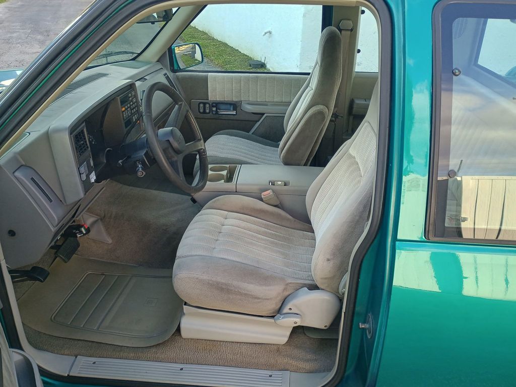 1994 GMC Sierra 3500 Club Coupe 155.5" WB DRW 1 Owner Florida Dually Truck - 22944967 - 29