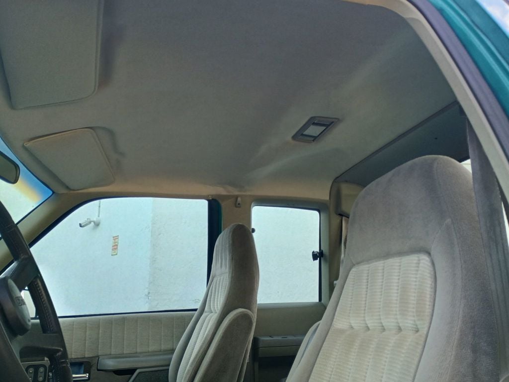 1994 GMC Sierra 3500 Club Coupe 155.5" WB DRW 1 Owner Florida Dually Truck - 22944967 - 32