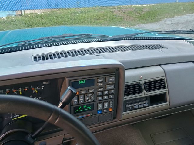 1994 GMC Sierra 3500 Club Coupe 155.5" WB DRW 1 Owner Florida Dually Truck - 22944967 - 40