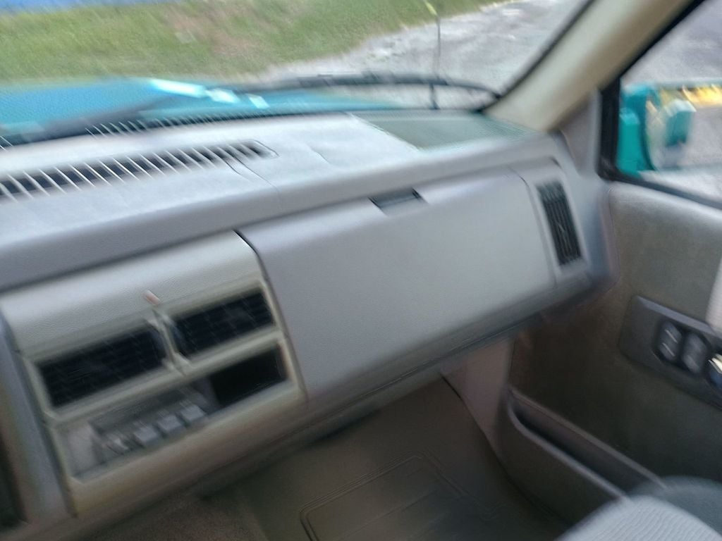 1994 GMC Sierra 3500 Club Coupe 155.5" WB DRW 1 Owner Florida Dually Truck - 22944967 - 41